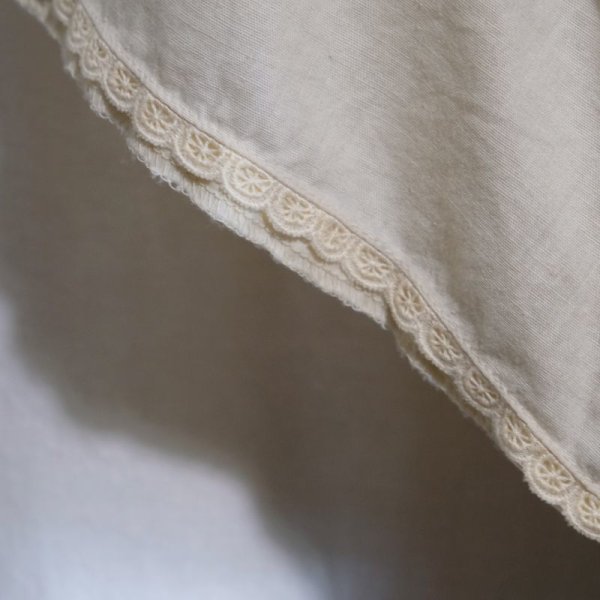 画像6: 無地 ベージュ 半袖 混綿混麻 ブラウス ノーカラー 刺繍[16290]