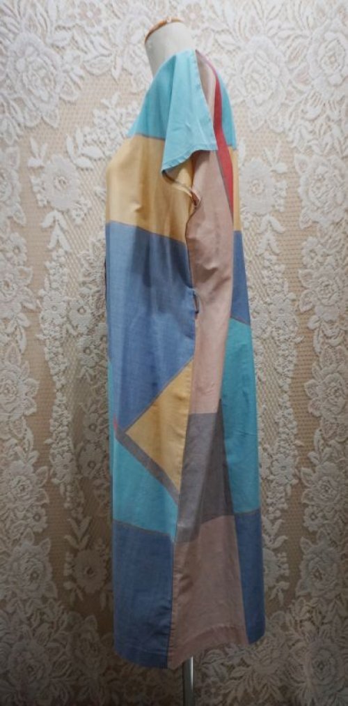 他の写真2: ボーダー柄　カラフルワンピース  [51869]