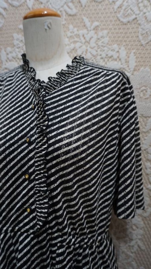 他の写真1: バイアス柄　白黒フリル レトロワンピース  [52119]