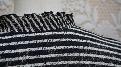 他の写真3: バイアス柄　白黒フリル レトロワンピース  [52119]