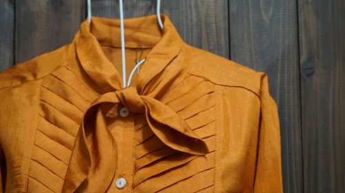 他の写真1: カラー オレンジ 長袖ブラウス ボウタイカラー[15276]