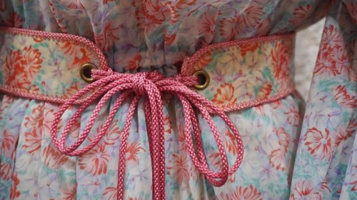 他の写真1: 花柄 長袖 レトロワンピース ノーカラー[55861]