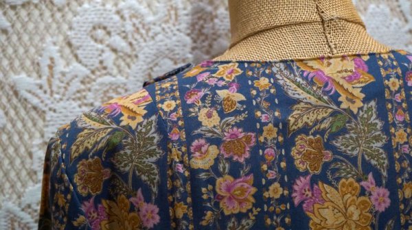 画像10: 花柄 ネイビー 半袖 レトロワンピース ノーカラー[52403]