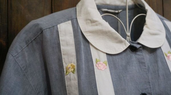 画像3: お花刺繍 コットン 半袖ブラウス 丸襟 [11495]