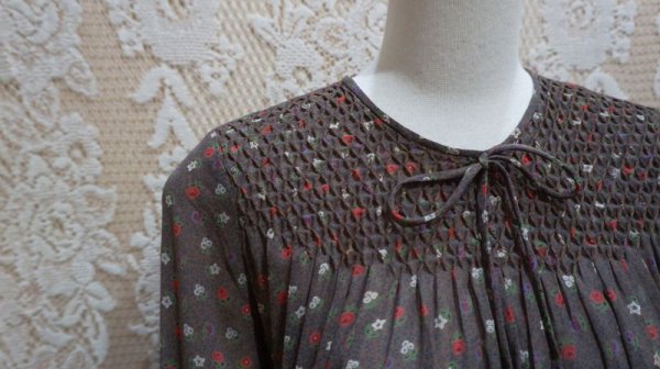 画像4: 花柄 ブラウン系 半袖 レトロワンピース ボウタイ ベルト付[52515]