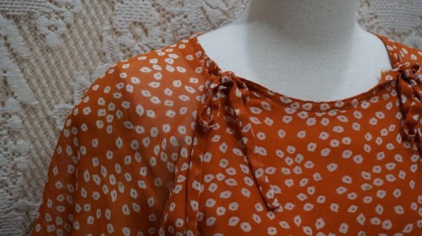 画像6: レトロ幾何学柄 オレンジ系 半袖 レトロワンピース ノーカラー [52538]