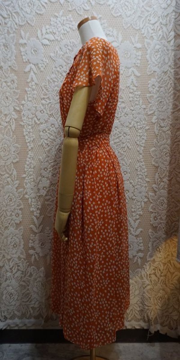 画像3: レトロ幾何学柄 オレンジ系 半袖 レトロワンピース ノーカラー [52538]