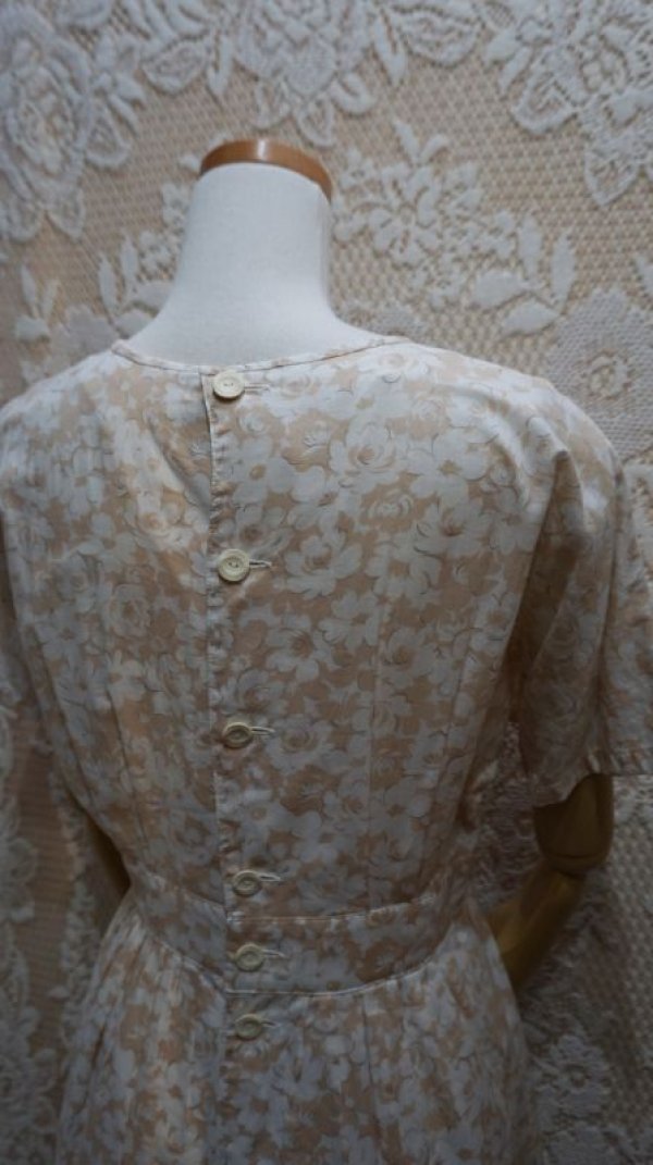 画像8: 花柄 ピンク 半袖 レトロワンピース ノーカラー [52583]