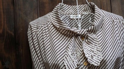 他の写真1: バイアス柄    長袖 ブラウス ボウタイカラー [15866]