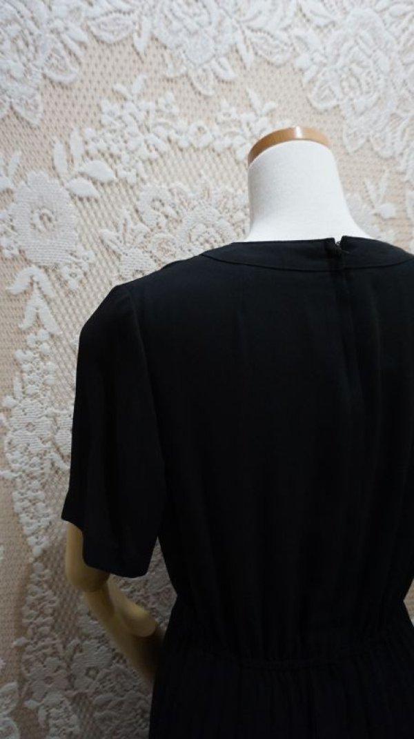 画像8: 無地 ブラック 半袖 レトロワンピース  ノーカラー[52682]
