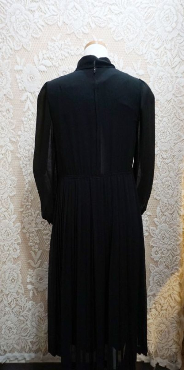 画像6: 無地 ブラック 長袖 レトロワンピース ボウタイカラー プリーツ[56120]