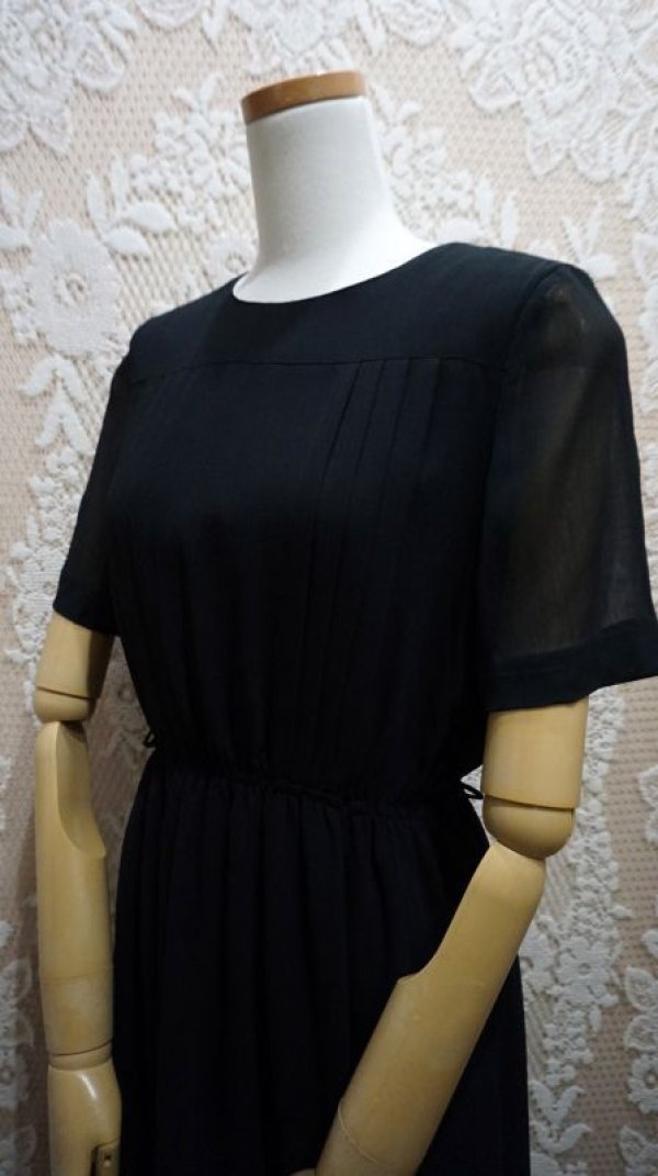 画像3: 無地 ブラック 半袖 レトロワンピース ノーカラー プリーツ[52833]
