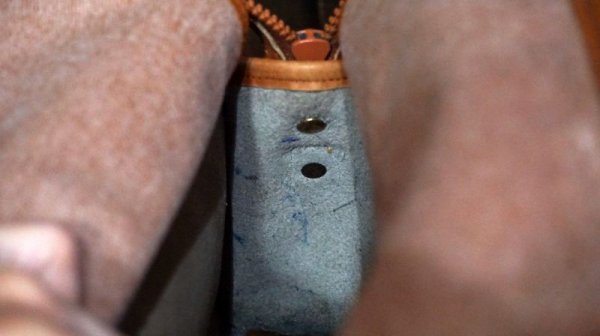 画像16: “Dooney&Bourke” ブラウン系 ショルダーバッグ [61331]