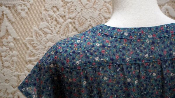 画像9: 花柄 ブルー系 半袖 レトロワンピース ノーカラー[52882]