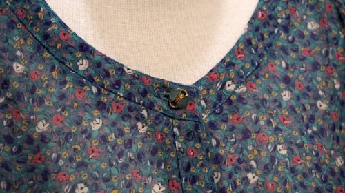 他の写真1: 花柄 ブルー系 半袖 レトロワンピース ノーカラー[52882]