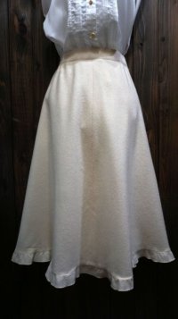 無地 白  ウール スカート 裾フリル /w67cm[42003]