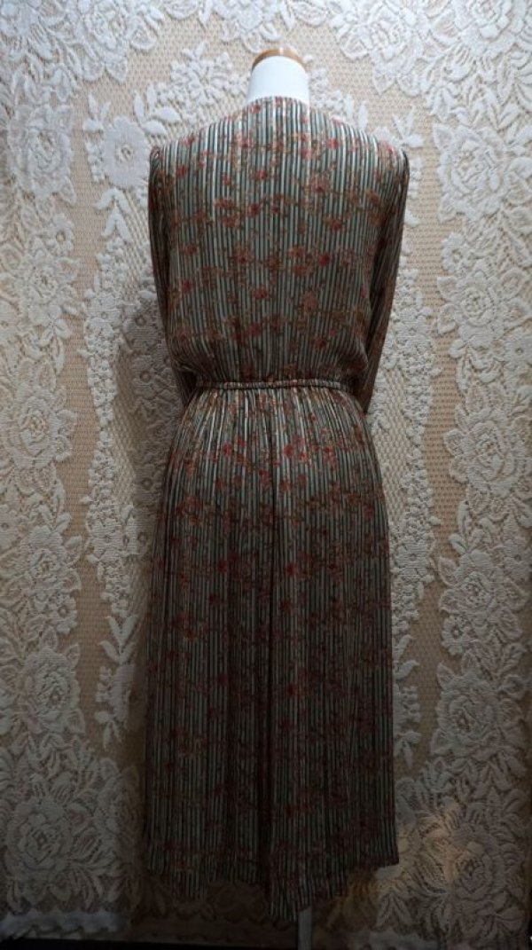 画像3: 花柄 緑 長袖 レトロワンピース ラバティンカラー[56232]