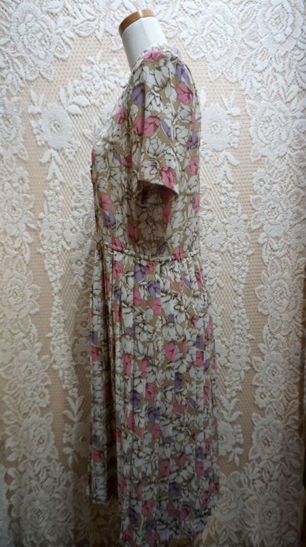 画像3: 花柄 ブラウン系 半袖 レトロワンピース レギュラーカラー [56273]