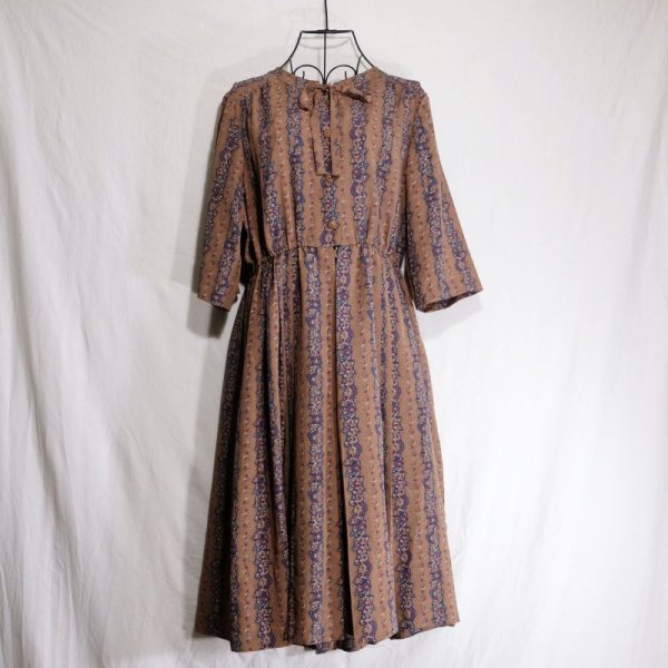 画像9: エスニック柄 ブラウン系 半袖 五分丈 レトロワンピース ボウタイカラー [56278]