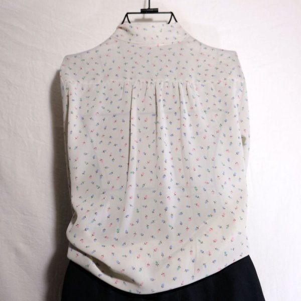 画像5: 花柄 ライトグレー系 長袖 ブラウス スタンドカラー ボウタイ[16179]