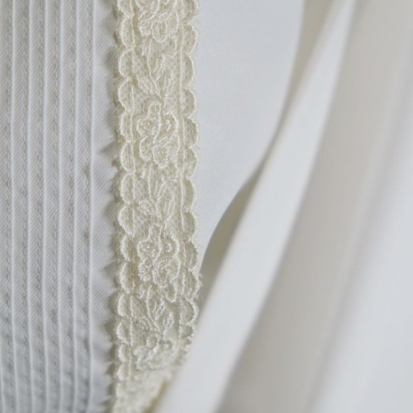 画像6: 白 無地 長袖 ブラウス ノーカラー 花柄刺繍[16424]