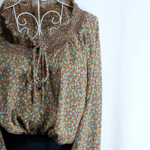 他の写真1: 柄 カーキ 長袖 ブラウス ノーカラー[16442]