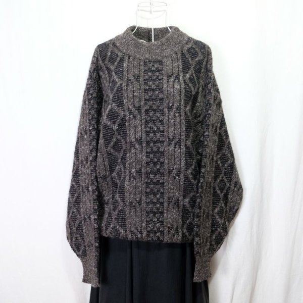 画像9: グレー×ブラウン系 セーター アラン ニット ハイネック [25556]