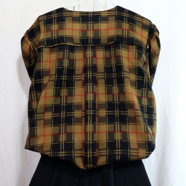 画像9: チェック柄 黒×茶色 長袖 ブラウス ノーカラー[16455]
