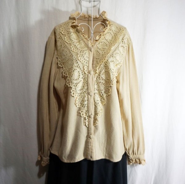 画像9: 無地 生成り ウール 長袖 ブラウス レースカラー[16456]