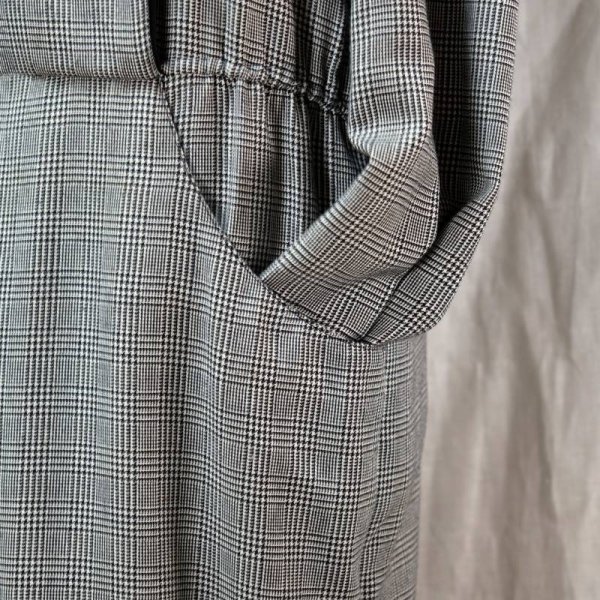 画像3: グレンチェック柄 モノトーン 長袖 ウール レトロワンピース  ノーカラー 比翼 ポケット パフスリーブ[12282]