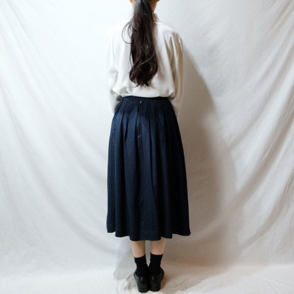 画像9: ピンドット柄 ネイビー系 シルク スカート フレア/w65cm[42265]