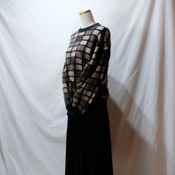 画像7: 黒系 チェック柄 ニット セーター クルーネック[25647]