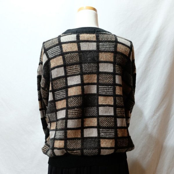 画像5: 黒系 チェック柄 ニット セーター クルーネック[25647]