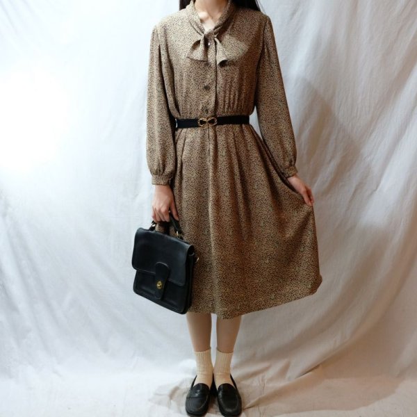 画像12: 花柄 グリーン系 長袖 レトロワンピース スカーフカラー[56561]