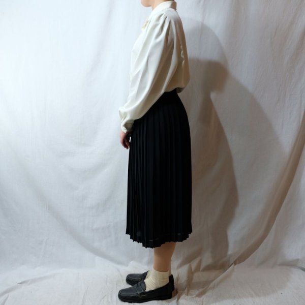 画像7: 無地 生成 長袖 ブラウス レギュラーカラー 刺繍[16539]