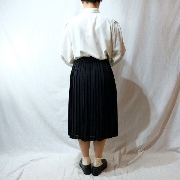 画像9: 無地 生成 長袖 ブラウス レギュラーカラー 刺繍[16539]