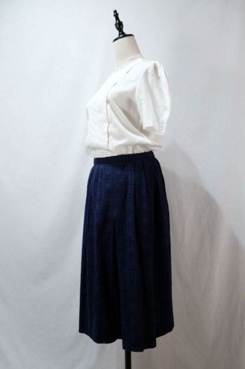 他の写真1: 無地 ネイビー スカート ボックスプリーツ レース生地 w/68cm [11574]