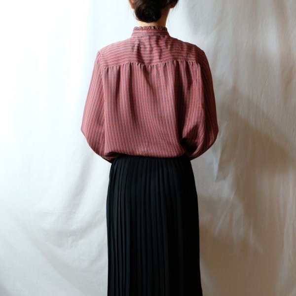 画像9: チェック柄 赤系 長袖 ブラウス フリルカラー [16601]