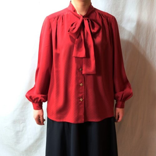 他の写真1: 無地 赤 長袖 ブラウス ボウタイカラー [11433]