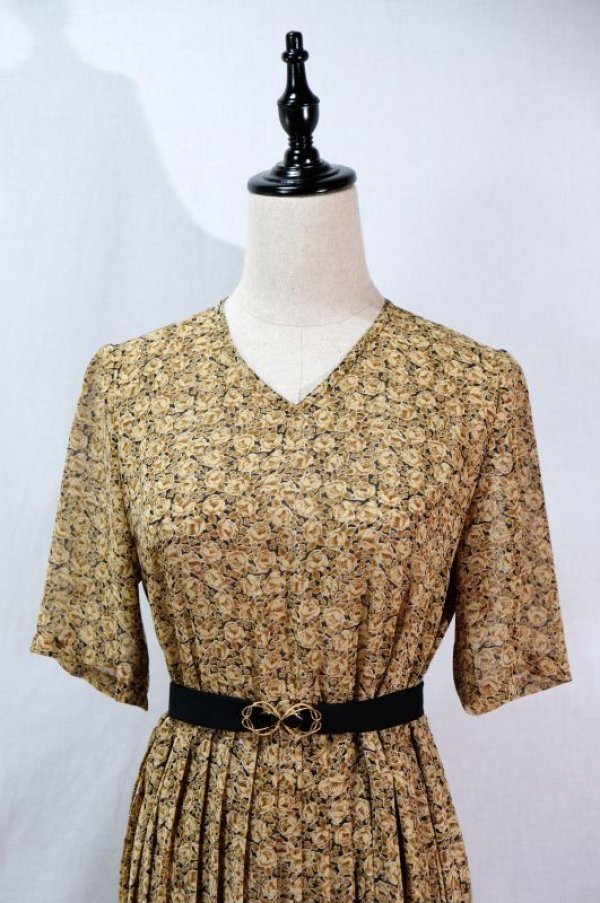 画像3: 花柄 ベージュ×黒 半袖 レトロワンピース Vネック プリーツ[11546]