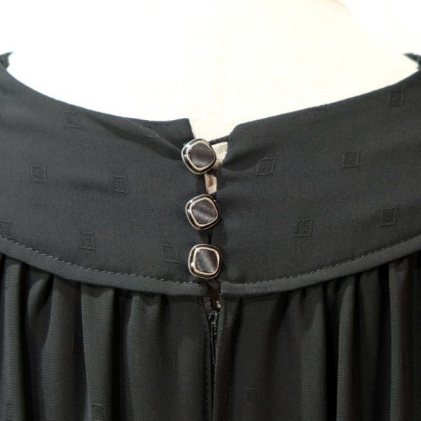 画像11: 四角模様 黒 長袖 レトロワンピース ノーカラー レース ウエストリボン [11675]