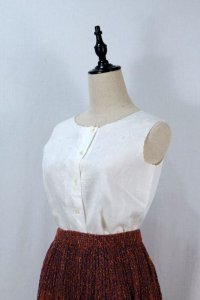 白 袖なし ブラウス スカラップカラー 刺繍 [11950]