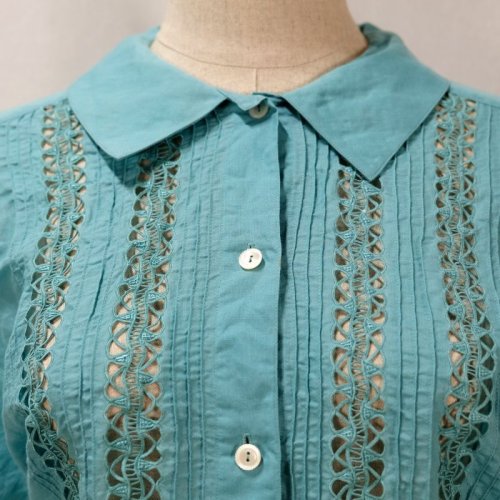 他の写真1: 無地 水色 半袖 ブラウス レギュラーカラー 刺繍 はしごレース ドルマンスリーブ [11973]