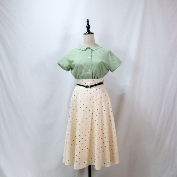 画像5: 無地 きみどり色 ブラウス 半袖 スカラップカラー 刺繍  [11970]