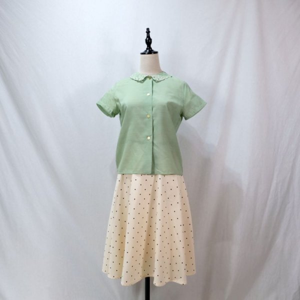 画像16: 無地 きみどり色 ブラウス 半袖 スカラップカラー 刺繍  [11970]