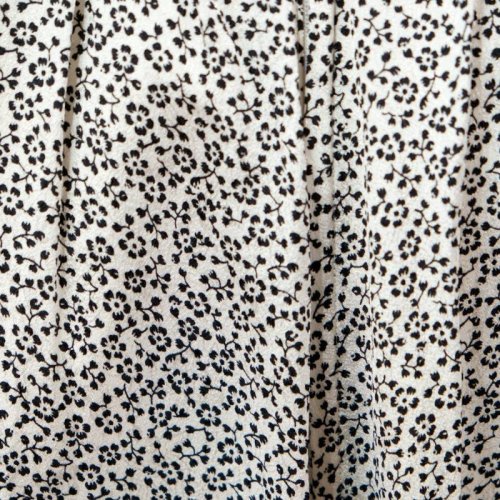 他の写真1: 花柄 黒×白 スカート フレア  /w69cm [12097]