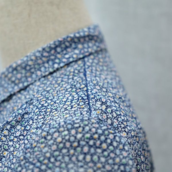 画像10: 花柄 青系 半袖 ブラウス レギュラーカラー [12163]