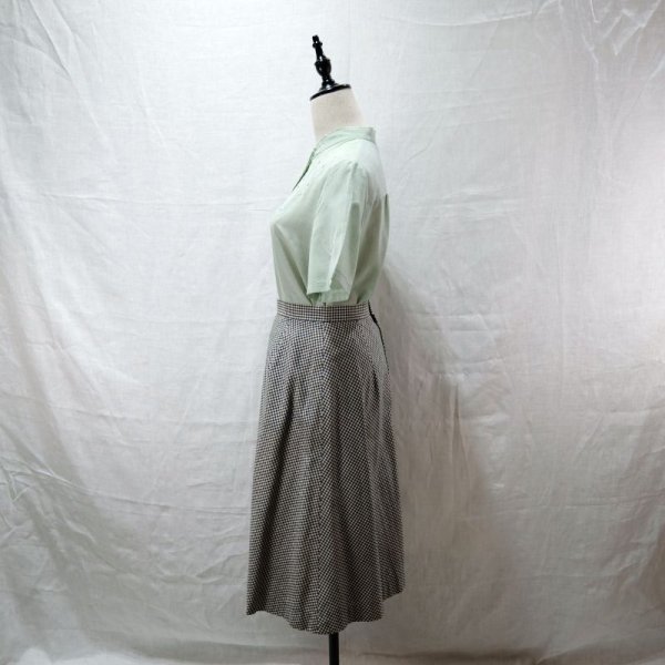 画像8: 無地 ペールグリーン ブラウス 半袖 スタンドカラーカラー スカラップカラー 刺繍 [12124]