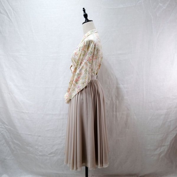 画像7: "花もめん" 花柄 白系 コットン ブラウス 長袖 レギュラーカラー [12141]