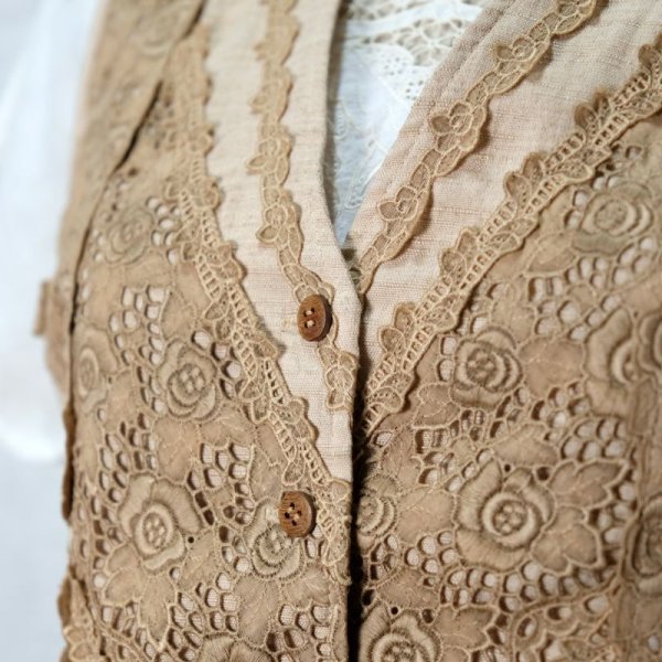 画像12: ベージュ系 レース ベスト Vネック[12241]